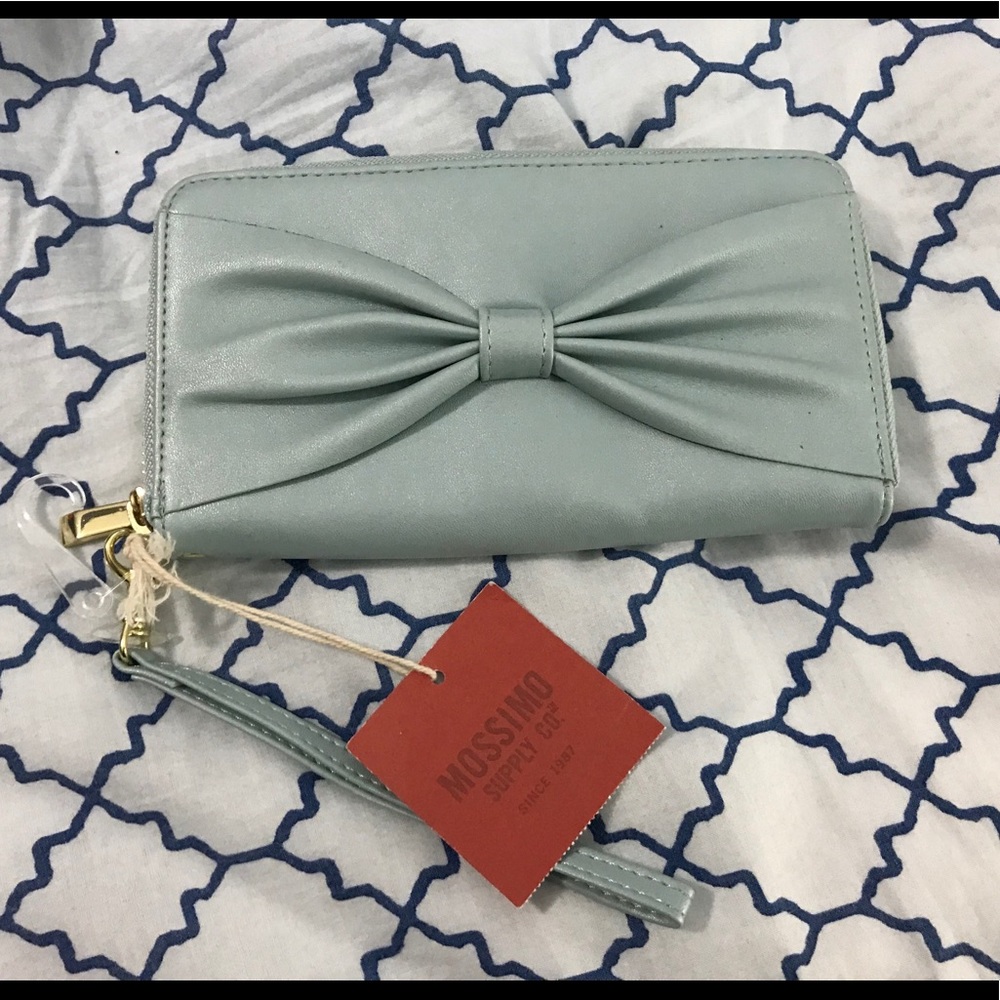 Wallet/Wristlet w/ bow